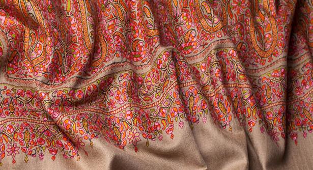 The Story Behind Kashmiri Pashmina: Craft, Culture and Identity